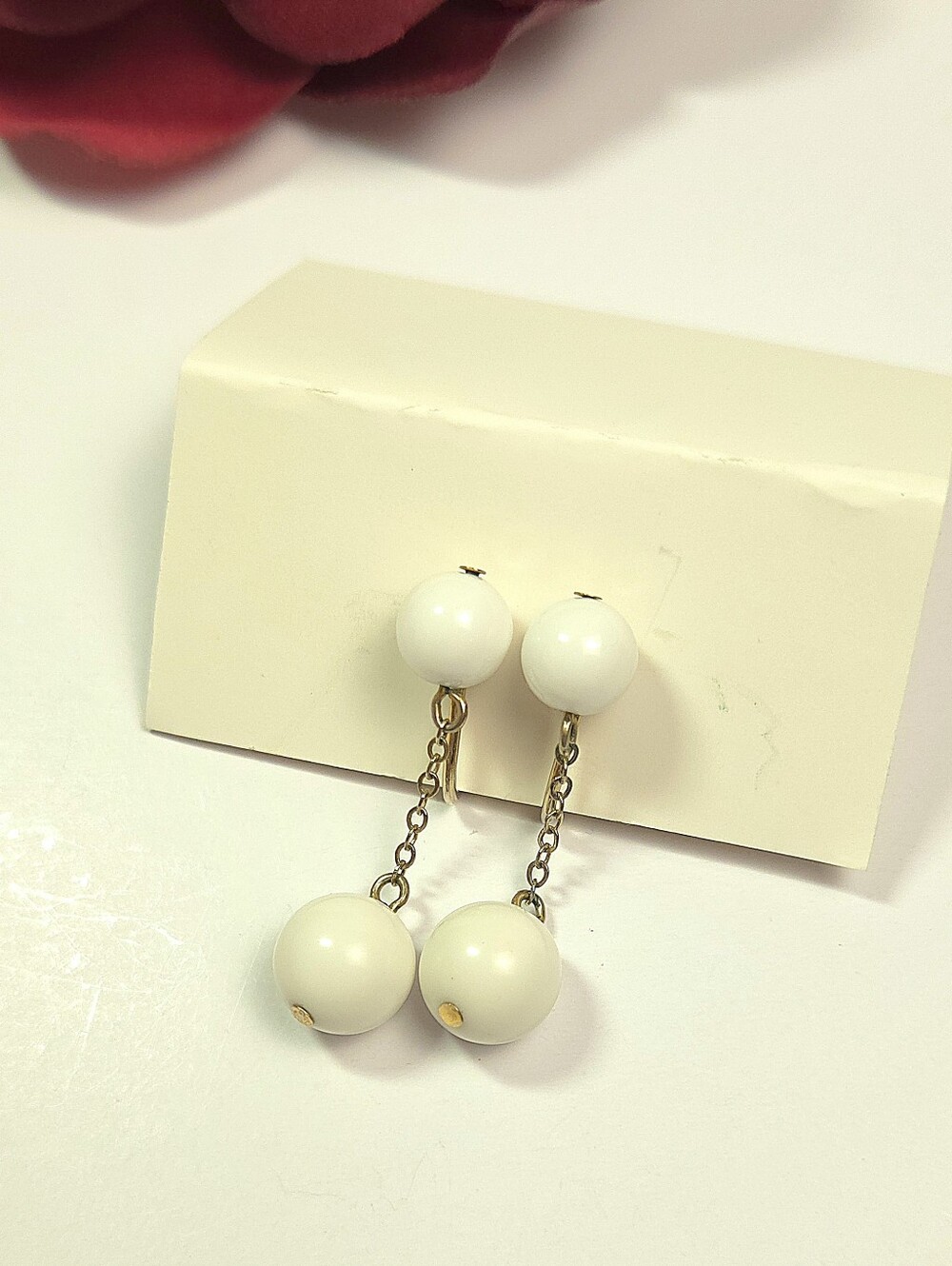 Vintage White Acrylic Bead & Chain Dangle Earrings Clip on Earrings